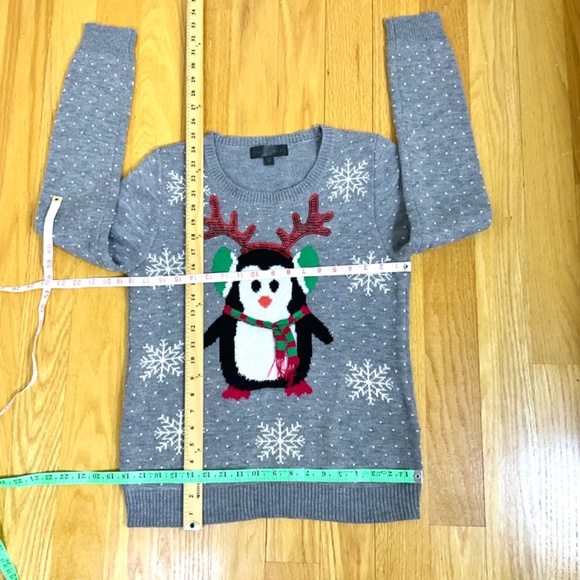 Penguin Christmas Sweater Gray Multi Sequins (L) - Picture 7 of 7